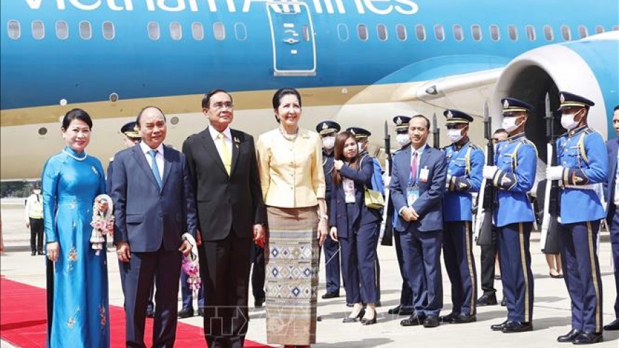 Vietnamese State President welcomed in Bangkok for Thailand visit, APEC summit